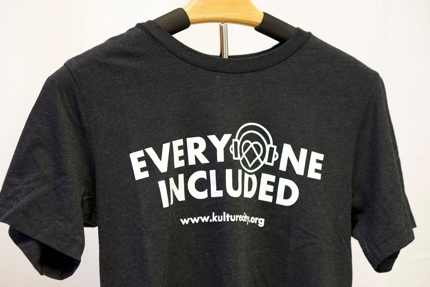 Everyone Included – T-Shirt