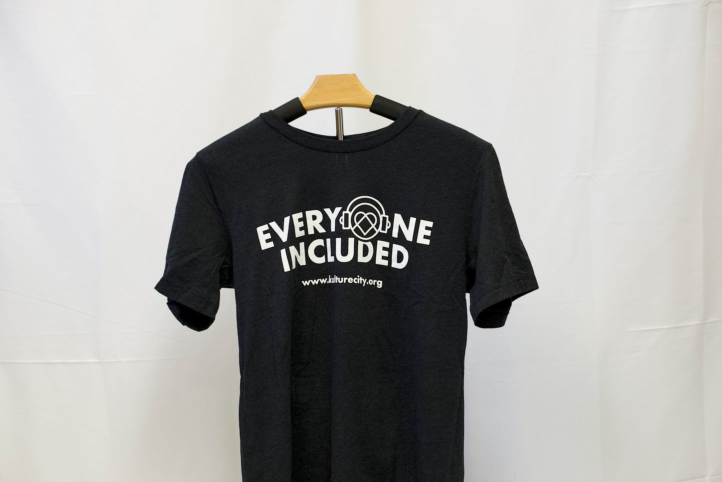 Everyone Included – T-Shirt